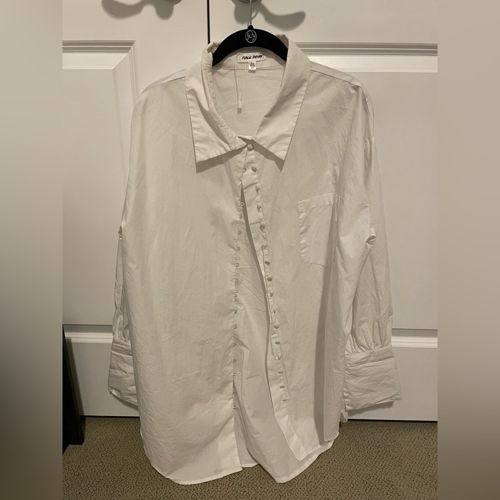 Button up - Picture 2 of 3